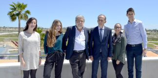 El Alcalde y el rector de Loyola Andalucía entregan las becas Entrega-Becas--Loyola-alcalde