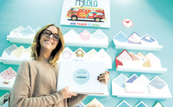 Las invitaciones de boda nazarenas de MyLola dan la vuelta al mundo MyLola