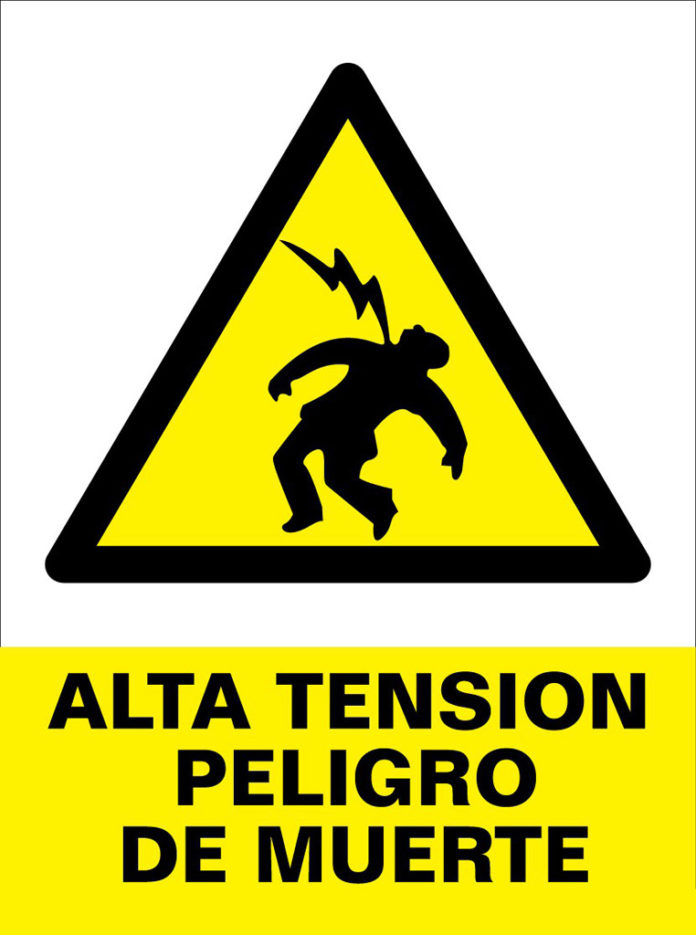 alta-tension descarga eléctrica