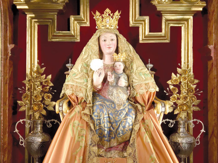 virgen-valme-flores-talco Virgen de Valme