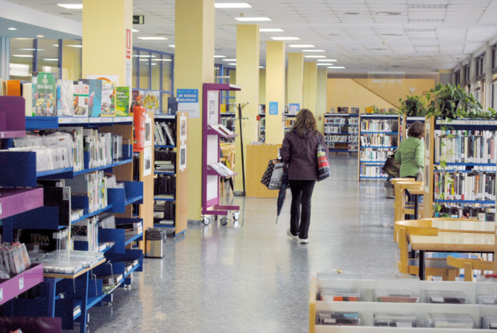 biblioteca Salas de Estudio nazarenas
