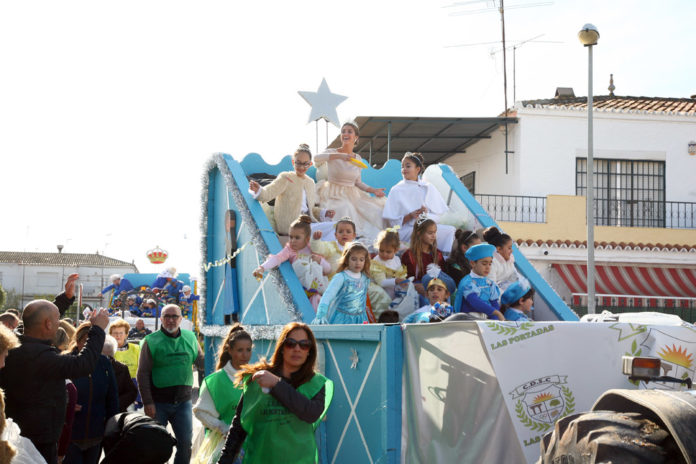 cabalgata-lasportadas barrios nazarenos