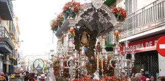Los rocieros nazarenos se presentan hoy ante la Blanca Paloma Los rocieros nazarenos
