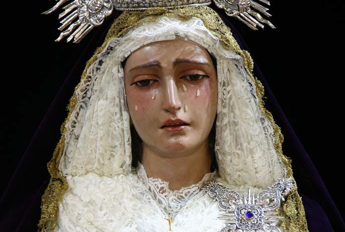 besamanos-amargura-salvador_006 la Virgen de la Amargura