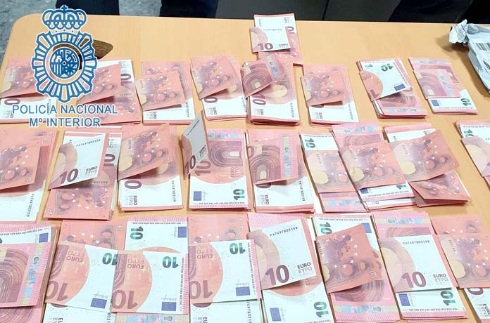 billetes-falsos un joven de Dos Hermanas