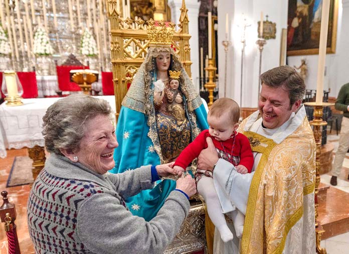 presentacion-ninos-a-valme presentación de niños a la Virgen