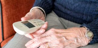 «Llamadas Amigas», acompañamiento telefónico para mayores solos Llamadas Amigas