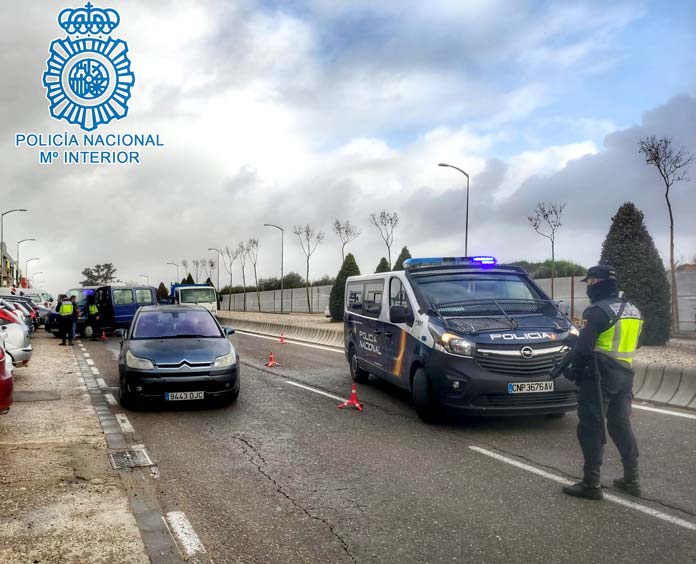 policia-nacional-control Abusos sexuales en Dos Hermanas