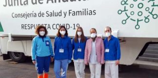 Unidad móvil de vacunación contra el COVID en el recinto ferial vacunación contra el COVID