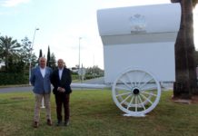 Monumento simbólico por el cincuentenario del paso de la barca de Coria paso de la barca de Coria