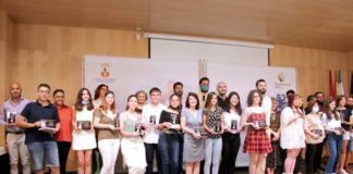 Premios del III Certamen Literario Rectora Rosario Valpuesta III Certamen Literario Rectora Rosario Valpuesta