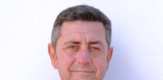 Francisco Mena, casi 30 años de entrenador de fútbol Francisco Mena