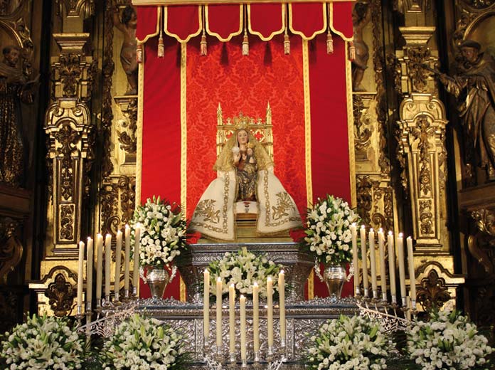 valme-altar-mayor actos y cultos a Valme